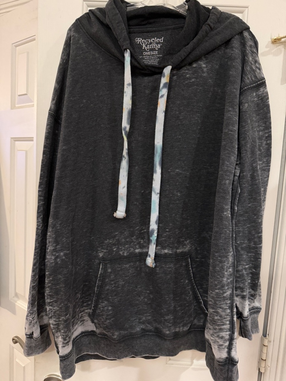 🤩 Recycled Karma ONESIZE distressed thin gray hoodie ** see last pics